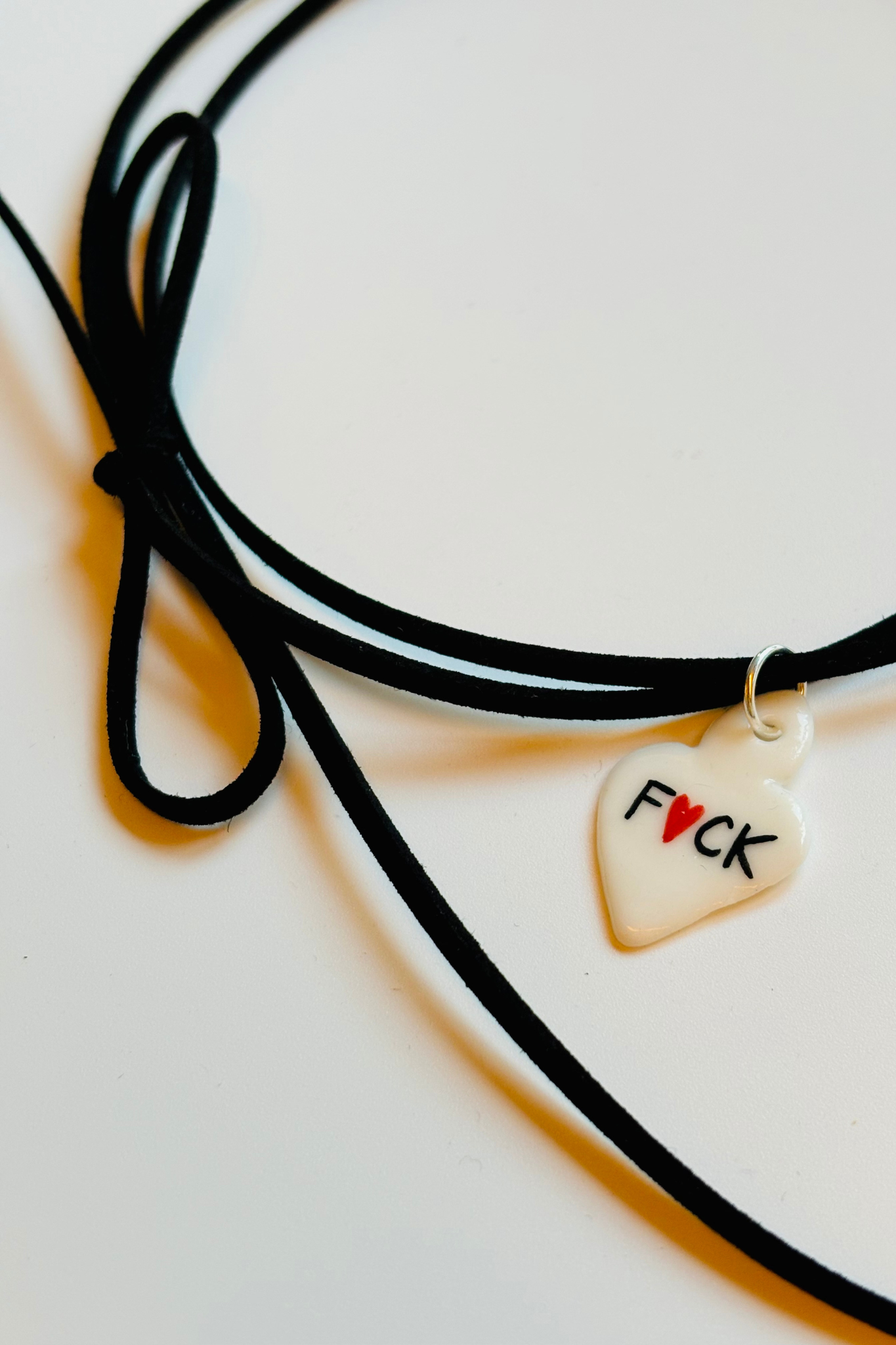Collana Choker Cuore Rebel in Porcellana
