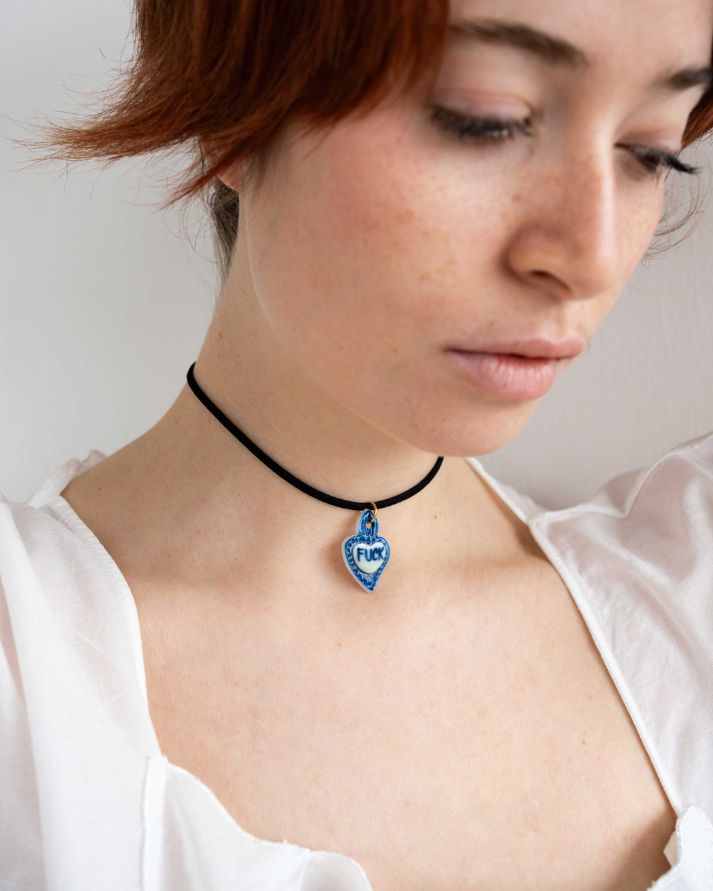 Collana Choker Cuore Rebel in Porcellana