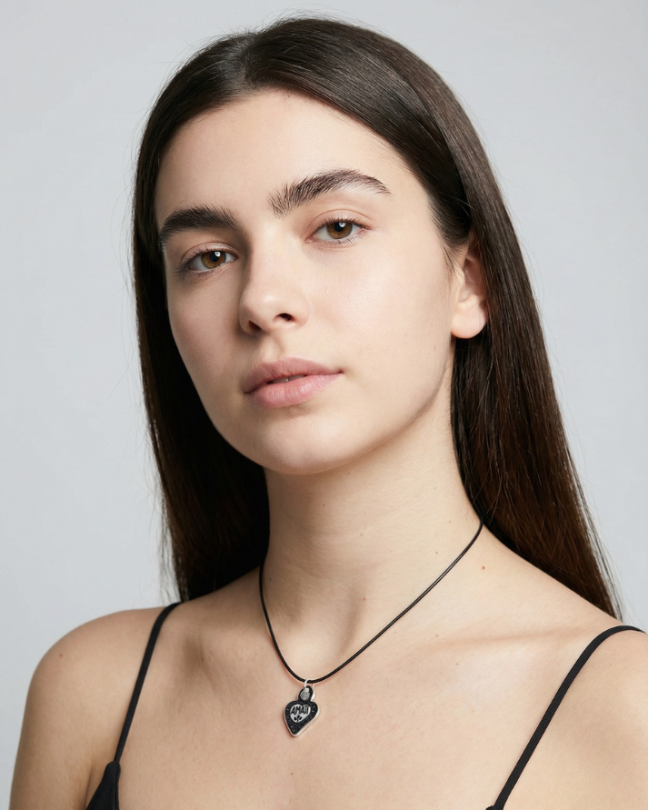 Charm - Cuore Sacro Amati Nero Ciondolo in Porcellana