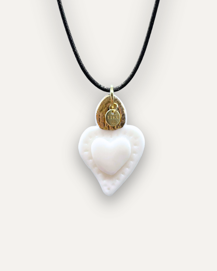 Charms - Pendentif Coeur Blanc Flamme Or Porcelaine