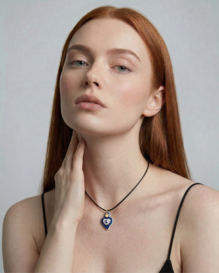 Charms - Ciondolo in Porcellana Cuore Blu - Lettera Q