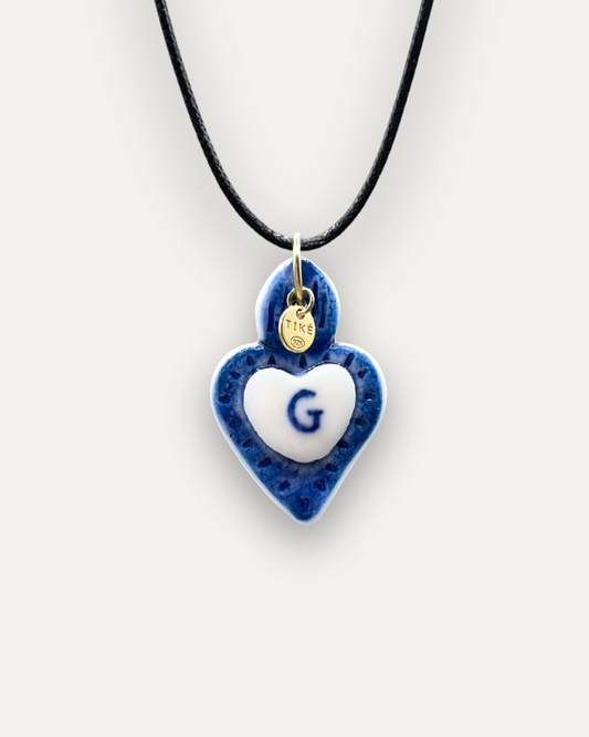 Charms - Colgante de Porcelana Corazón Azul - Letra G
