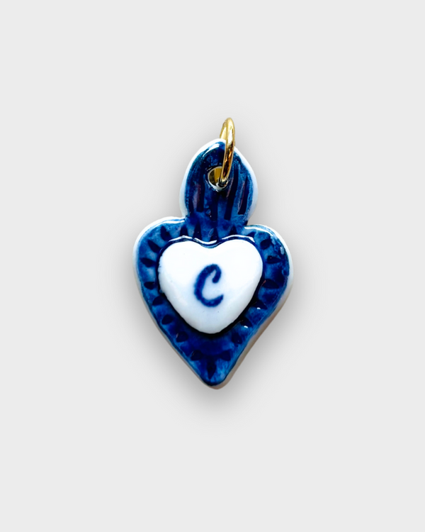 Breloques - Pendentif Coeur Bleu en Porcelaine - Lettre C